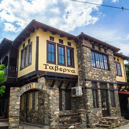 Oikoperiigitis Hotel Керкіні Екстер'єр фото