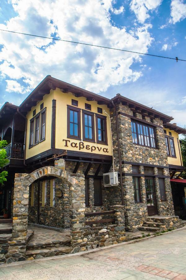 Oikoperiigitis Hotel Керкіні Екстер'єр фото
